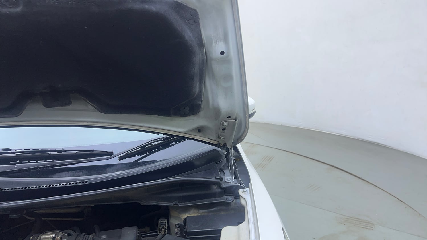 Used 2015 Honda Jazz V Petrol Petrol Manual engine ENGINE LEFT SIDE HINGE & APRON VIEW