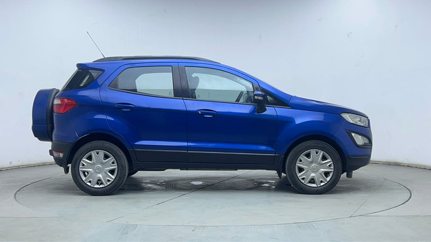 Used 2018 Ford EcoSport Trend + 1.5L TDCi Diesel Manual exterior RIGHT SIDE VIEW
