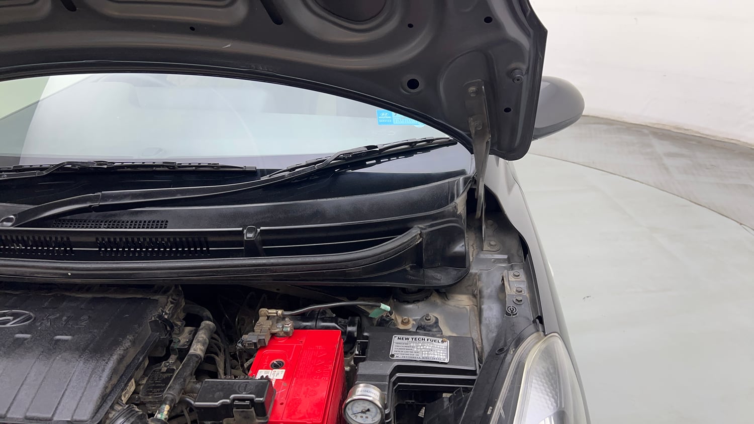 Used 2021 Hyundai Aura S 1.2 CNG Cng Manual engine ENGINE LEFT SIDE HINGE & APRON VIEW