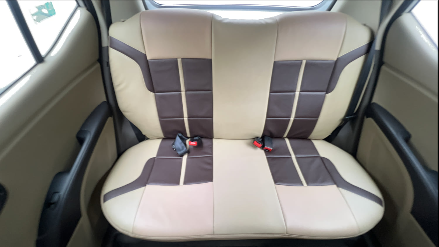 Used 2013 Hyundai i10 Magna 1.1 iRDE2 Petrol Manual interior REAR SEAT CONDITION VIEW