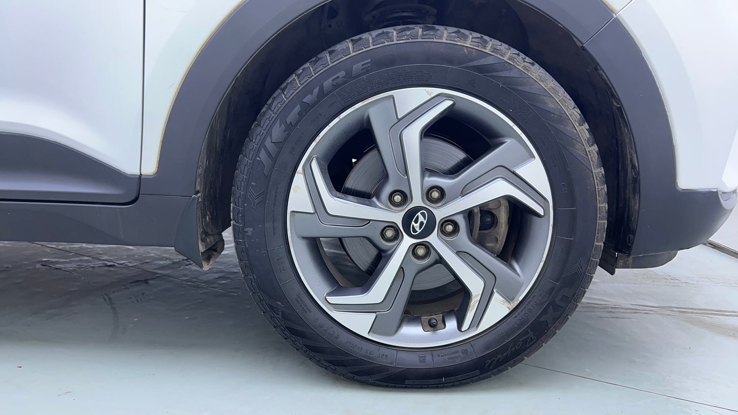 Used 2019 Hyundai Creta SX 1.6 AT Petrol Petrol Automatic tyres RIGHT FRONT TYRE RIM VIEW