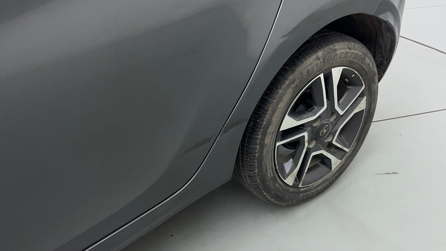 Used 2020 Tata Tiago XZ Plus Petrol Manual dents MINOR DENT