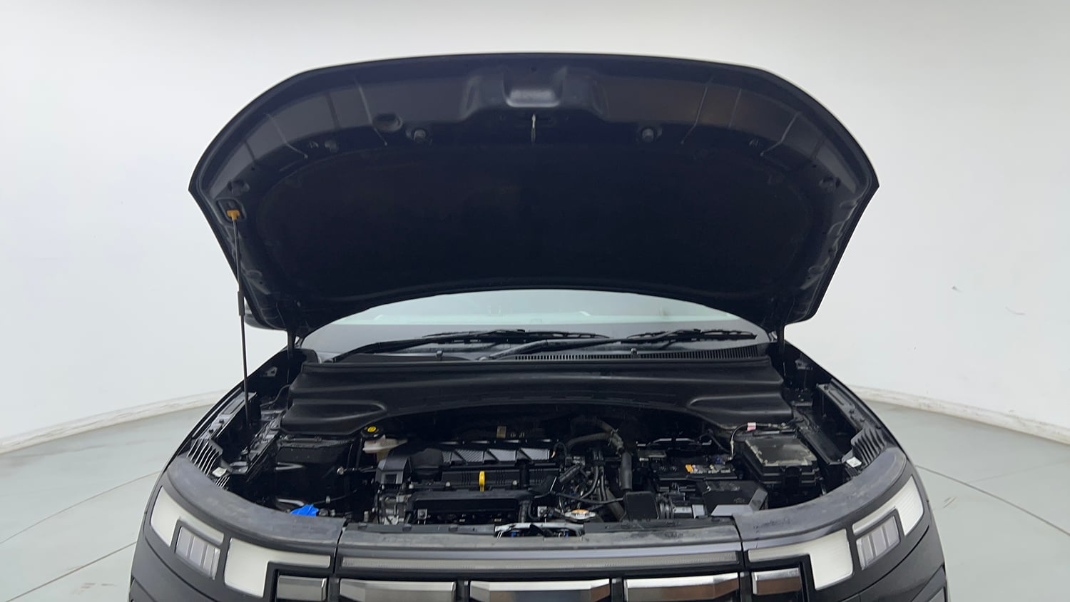Used 2024 Hyundai Creta 1.5 MPi Petrol MT SX Petrol Manual engine ENGINE & BONNET OPEN FRONT VIEW