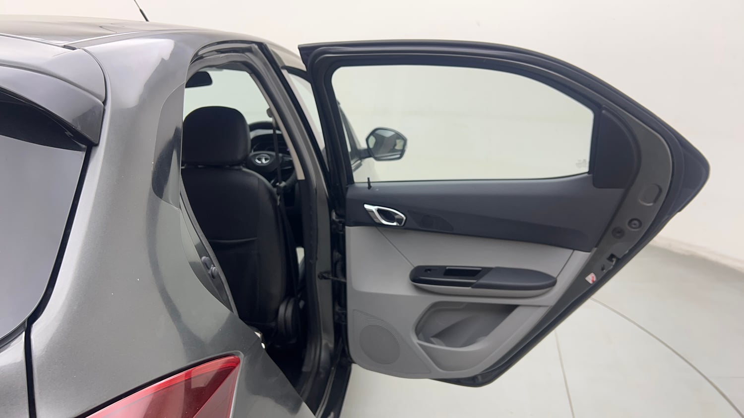 Used 2020 Tata Tiago XZA Plus Petrol Automatic interior RIGHT REAR DOOR OPEN VIEW