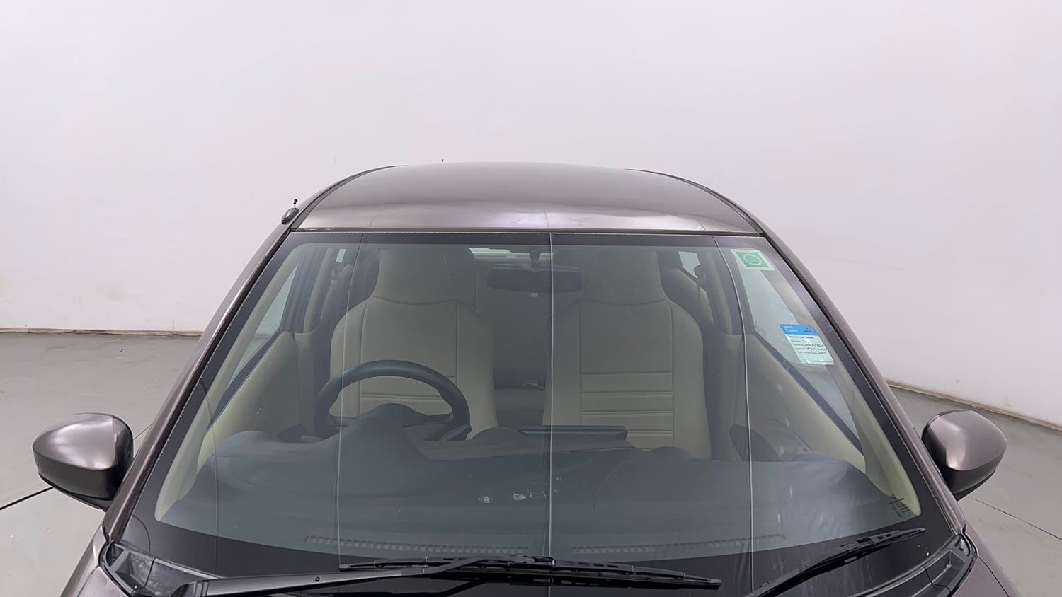 Used 2013 Honda Brio E MT Petrol Manual exterior FRONT WINDSHIELD VIEW