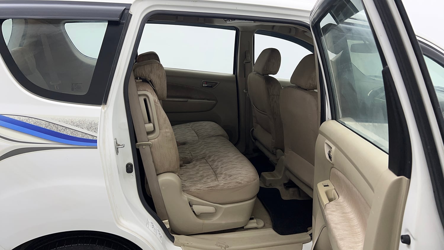 Used 2013 Maruti Suzuki Ertiga Vxi Petrol Manual interior RIGHT SIDE REAR DOOR CABIN VIEW