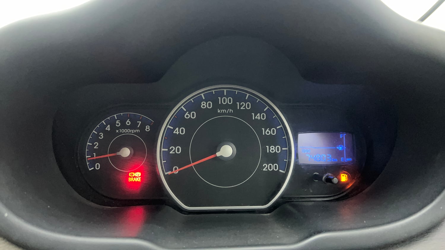 Used 2013 Hyundai i10 Magna 1.1 iRDE2 Petrol Manual interior CLUSTERMETER VIEW