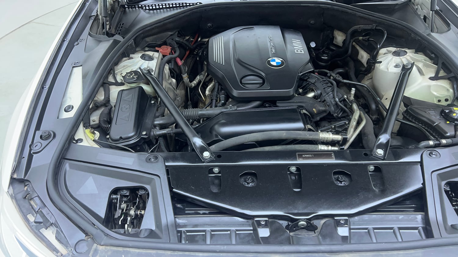 Used 2016 BMW 5 Series 520d Luxury Line Diesel Automatic engine ENGINE RIGHT SIDE VIEW