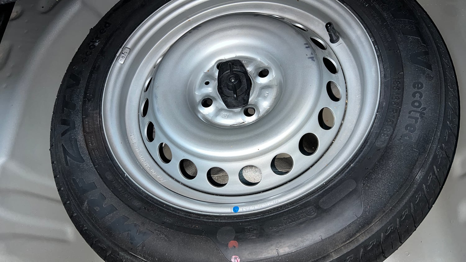 Used 2021 Maruti Suzuki Baleno Sigma Petrol Manual tyres SPARE TYRE VIEW
