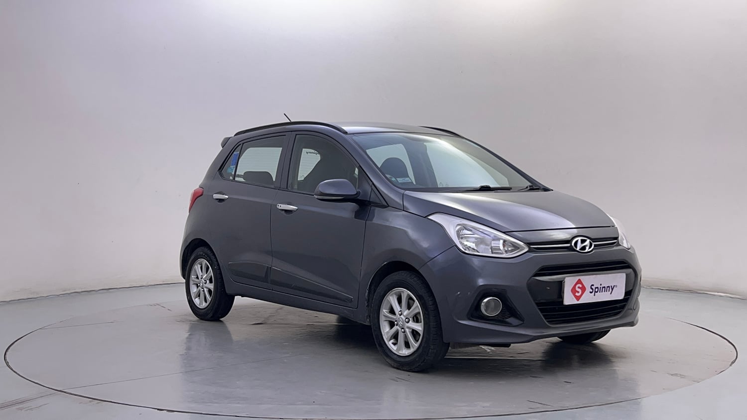 Used 2015 Hyundai Grand i10 Asta AT 1.2 Kappa VTVT Petrol Automatic exterior RIGHT FRONT CORNER VIEW