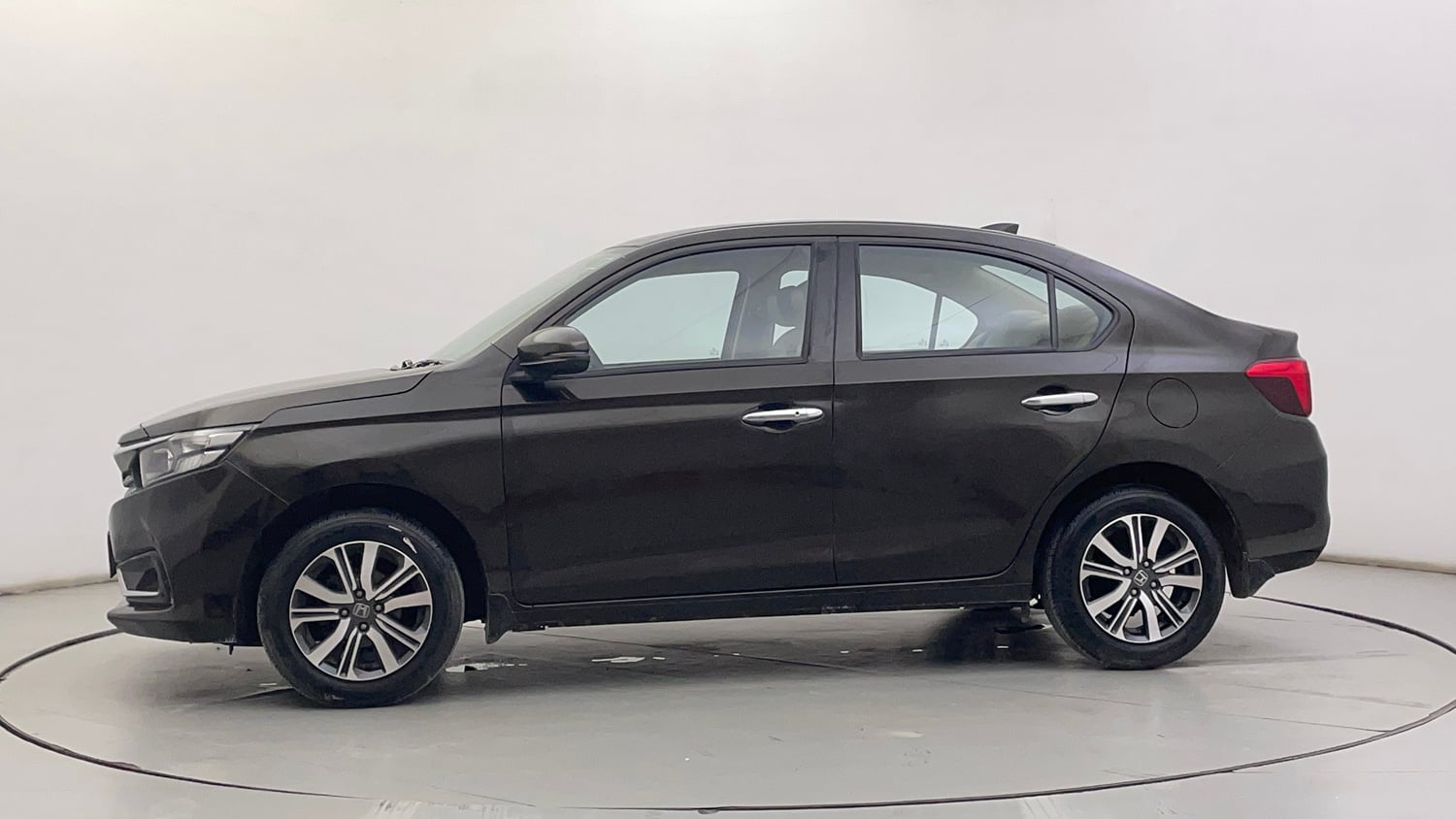 Used 2023 Honda Amaze VX CVT 1.2 Petrol Petrol Automatic exterior LEFT SIDE VIEW