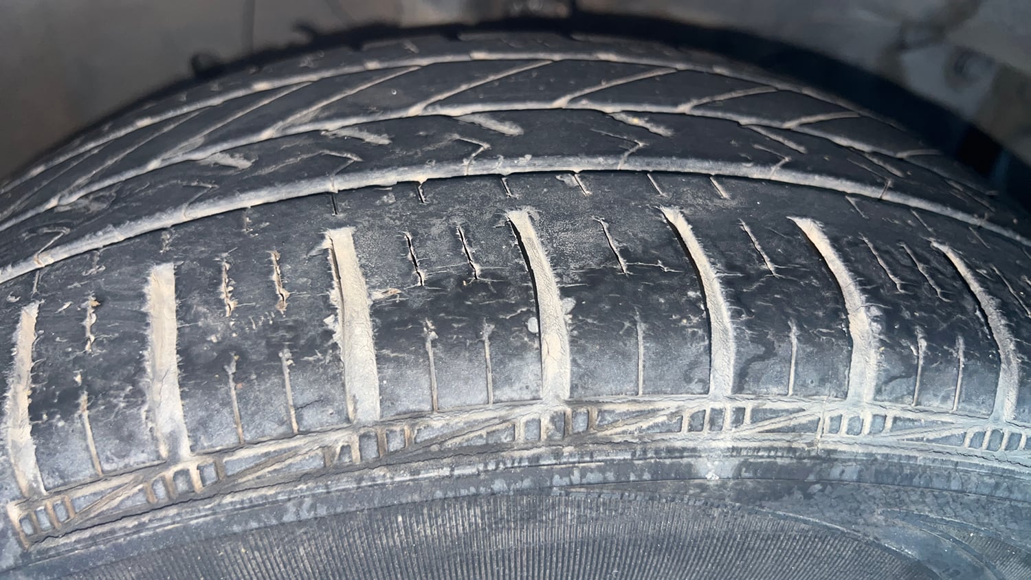 Used 2015 Honda Jazz V Petrol Petrol Manual tyres RIGHT FRONT TYRE TREAD VIEW