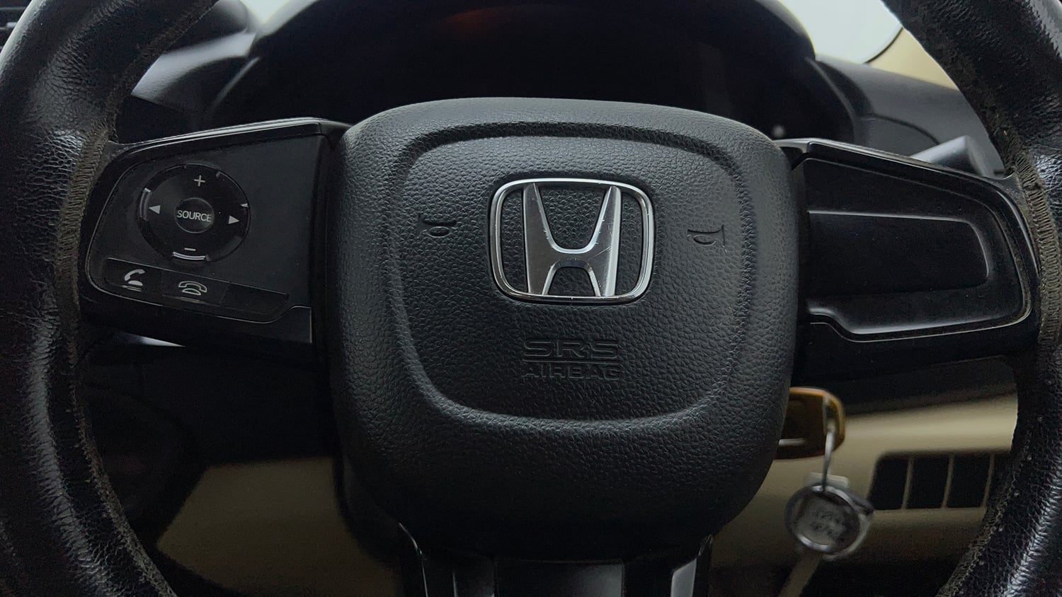 Used 2019 Honda Amaze 1.2 S CVT Petrol Petrol Automatic top_features Steering mounted controls