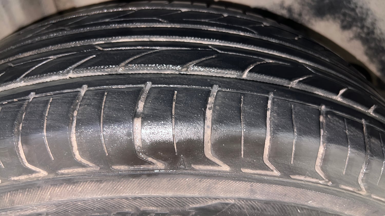 Used 2017 Maruti Suzuki Dzire VDi AMT Diesel Automatic tyres RIGHT REAR TYRE TREAD VIEW