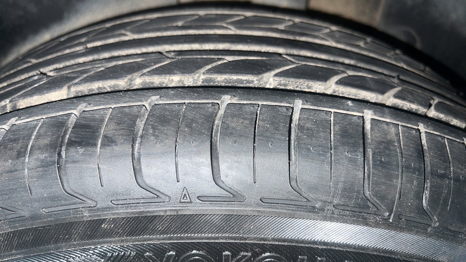 Used 2022 kia Seltos HTX 1.5 IVT Petrol Automatic tyres LEFT REAR TYRE TREAD VIEW
