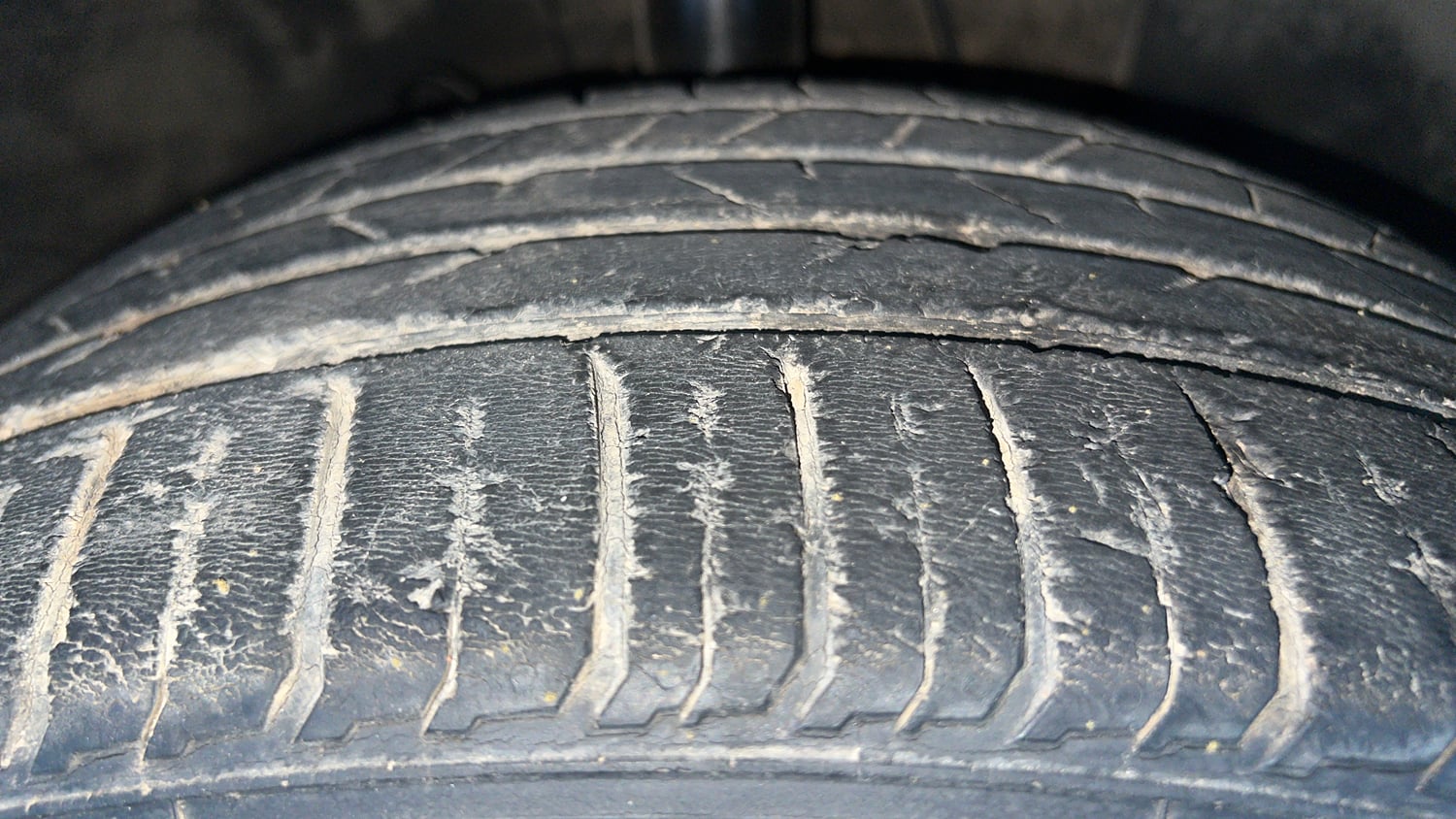 Used 2019 hyundai Venue SX 1.0 Turbo Petrol Petrol Manual tyres RIGHT FRONT TYRE TREAD VIEW