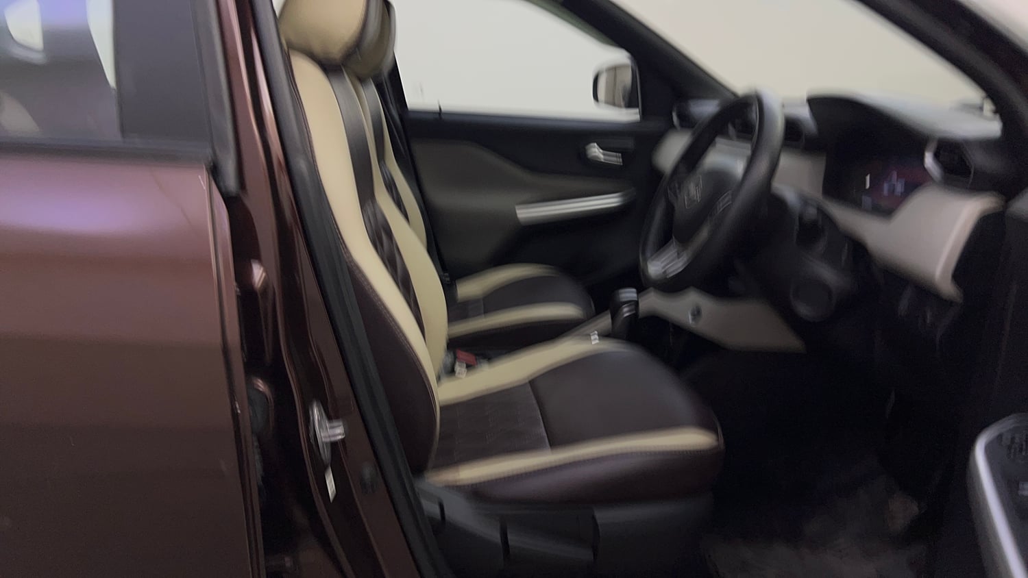 Used 2022 Nissan Magnite XV Turbo CVT Dual Tone Petrol Automatic interior RIGHT SIDE FRONT DOOR CABIN VIEW