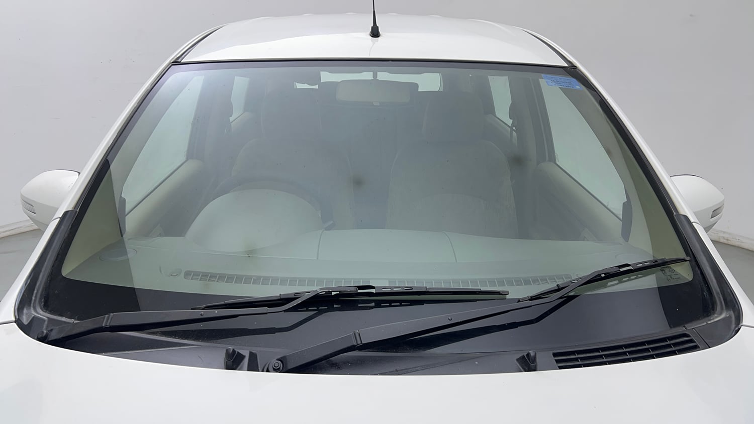 Used 2013 Maruti Suzuki Ertiga Vxi Petrol Manual exterior FRONT WINDSHIELD VIEW
