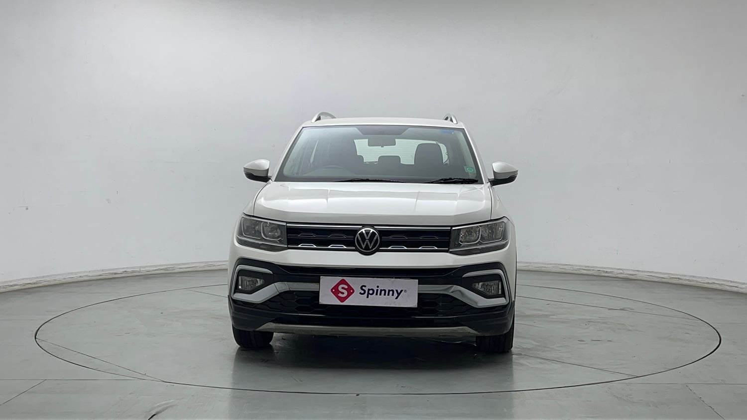 Used 2022 Volkswagen Taigun Highline 1.0 TSI AT Petrol Automatic exterior FRONT VIEW