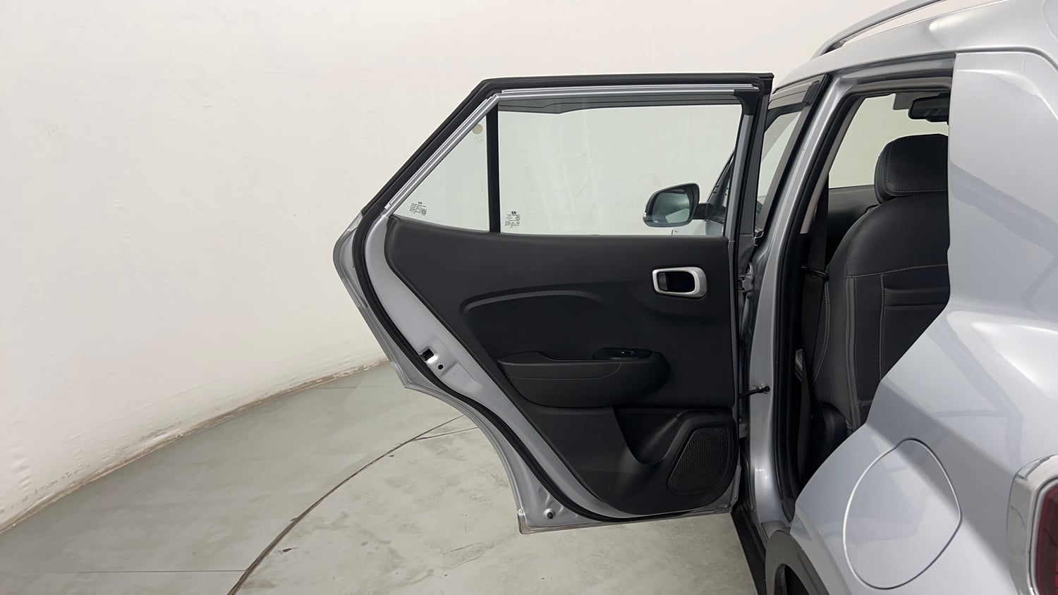 Used 2021 Hyundai Venue SX Plus 1.0 Turbo DCT Petrol Automatic interior LEFT REAR DOOR OPEN VIEW