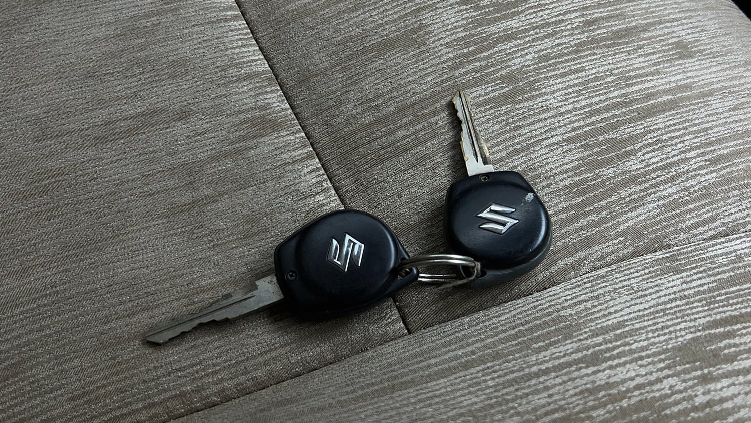 Used 2013 Maruti Suzuki Ertiga Vxi Petrol Manual extra CAR KEY VIEW
