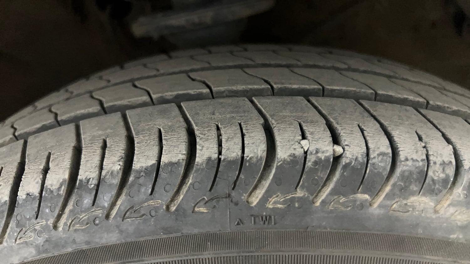 Used 2024 Maruti Suzuki S-Presso Vxi Plus Petrol Manual tyres RIGHT FRONT TYRE TREAD VIEW
