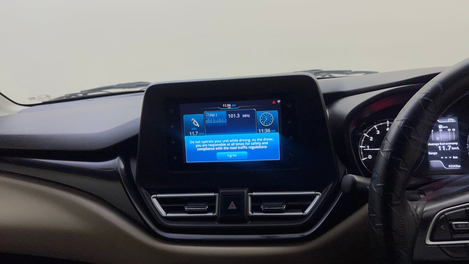 Used 2022 Toyota Glanza G Petrol Manual top_features Touch screen infotainment system