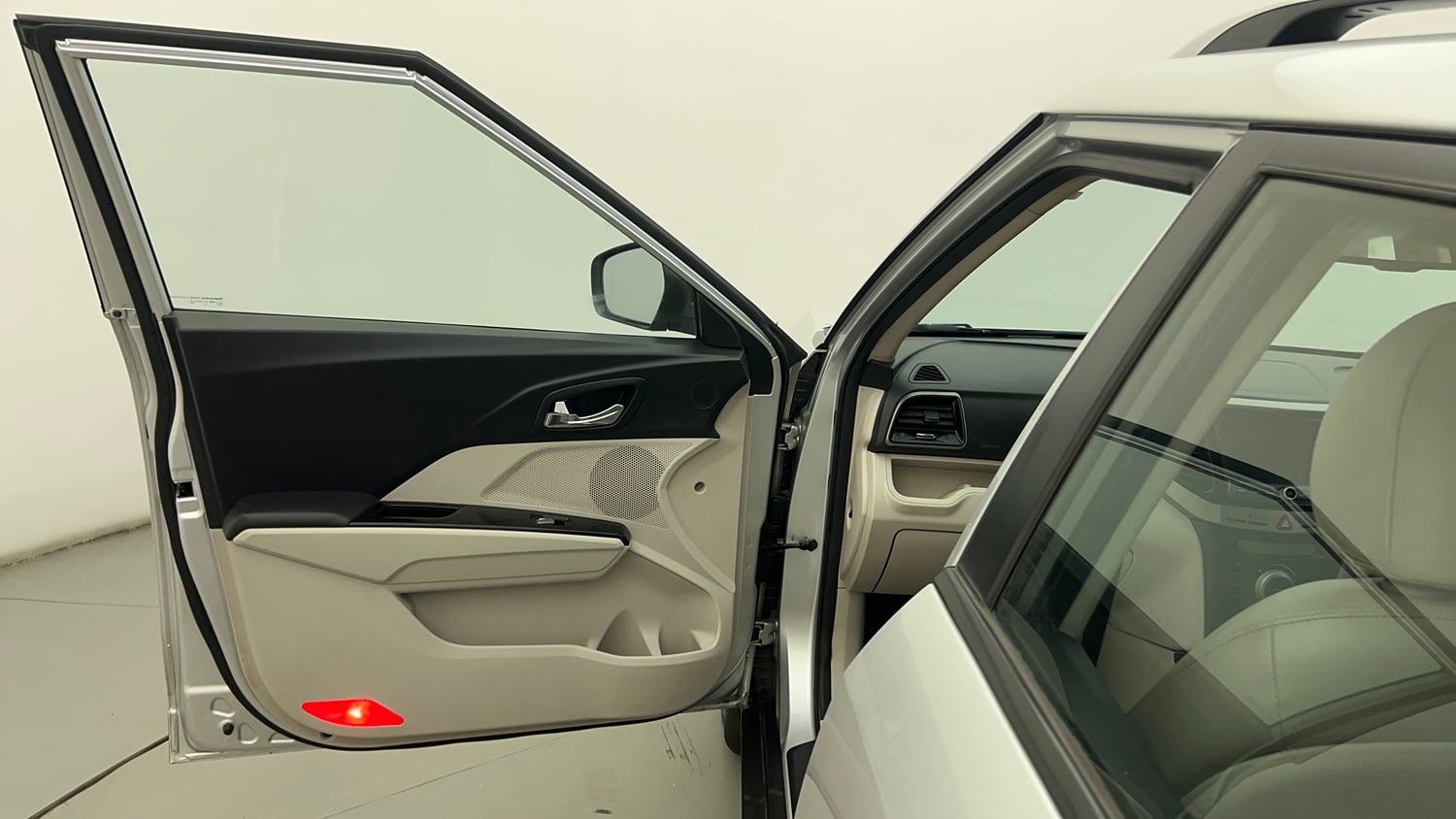 Used 2019 Mahindra XUV 300 1.2 W8 (O) Petrol Manual interior LEFT FRONT DOOR OPEN VIEW