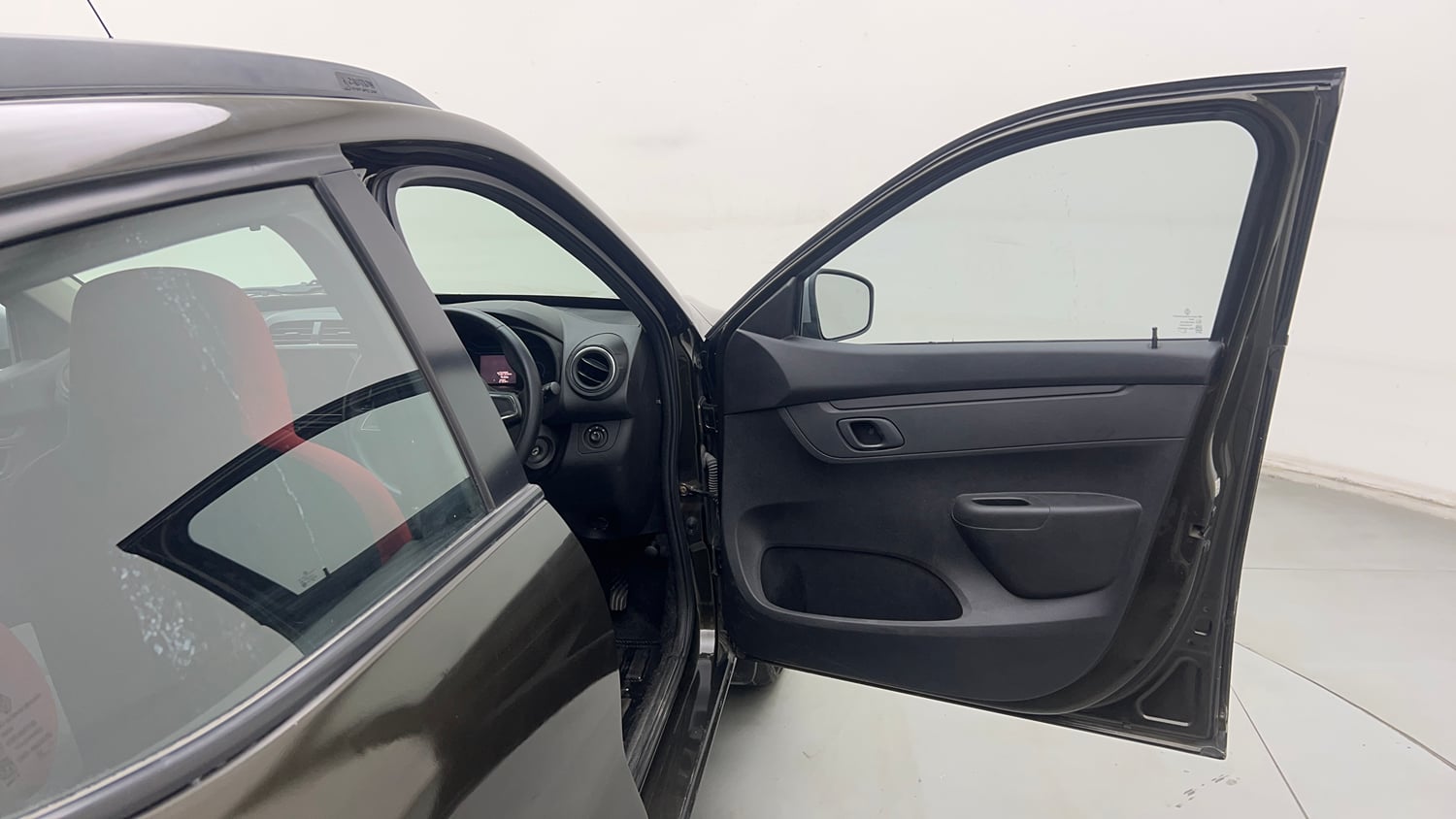 Used 2023 Renault Kwid RXT 1.0 Petrol Manual interior RIGHT FRONT DOOR OPEN VIEW
