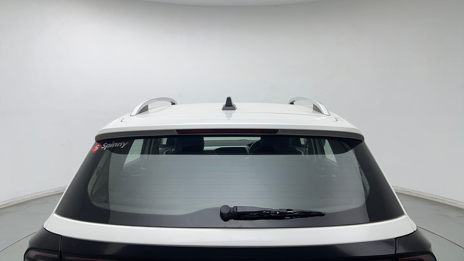Used 2022 Volkswagen Taigun Highline 1.0 TSI AT Petrol Automatic exterior BACK WINDSHIELD VIEW