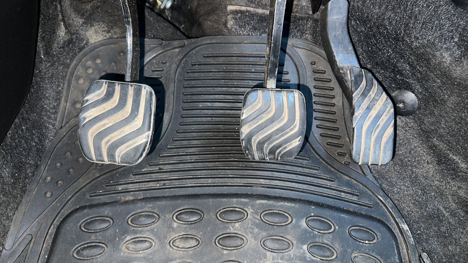 Used 2021 Renault Triber RXT Petrol Manual interior PEDALS VIEW