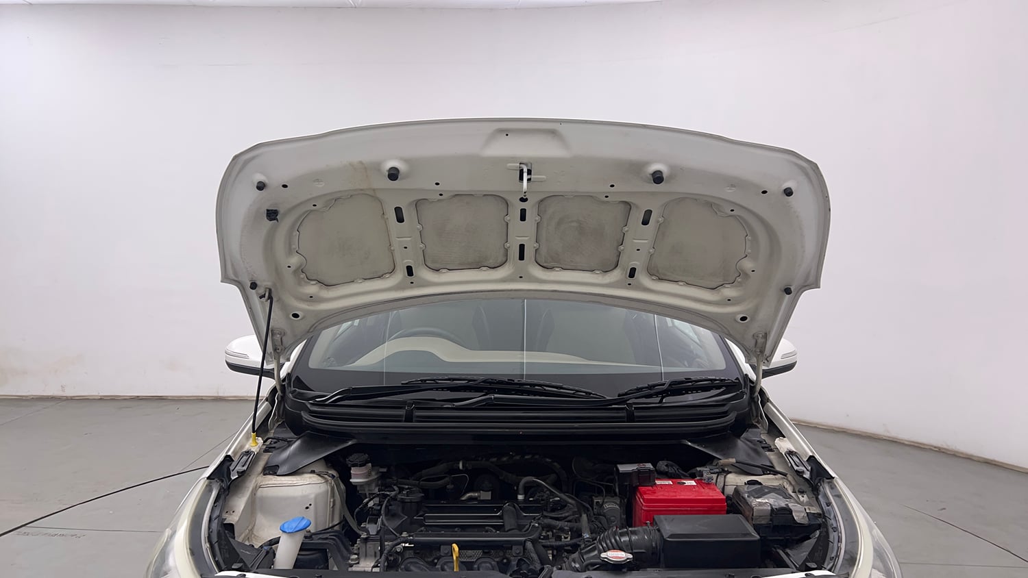 Used 2018 Hyundai Elite i20 Asta 1.2 Petrol Manual engine ENGINE & BONNET OPEN FRONT VIEW