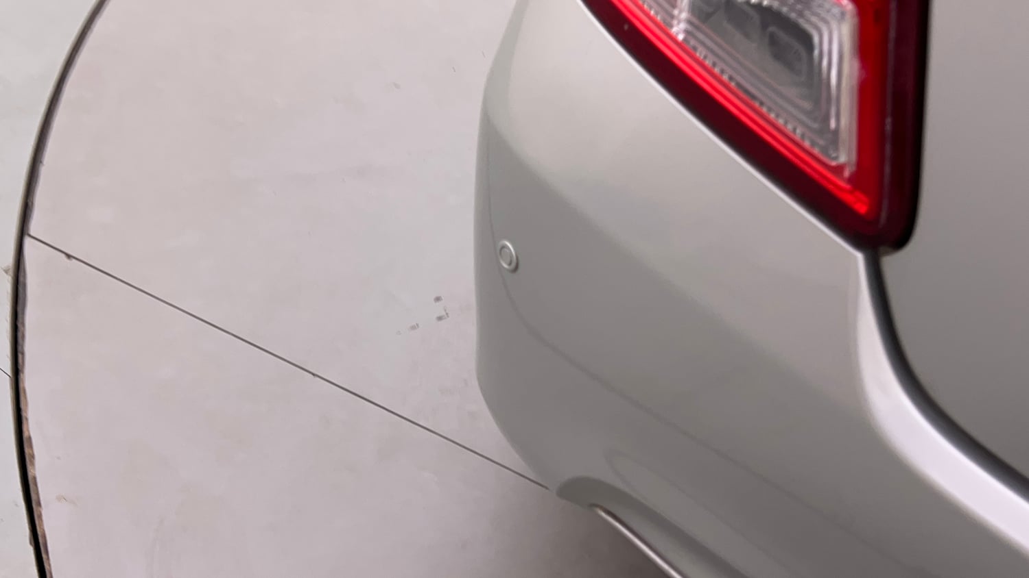 Used 2017 Maruti Suzuki Dzire VDi AMT Diesel Automatic dents MINOR SCRATCH