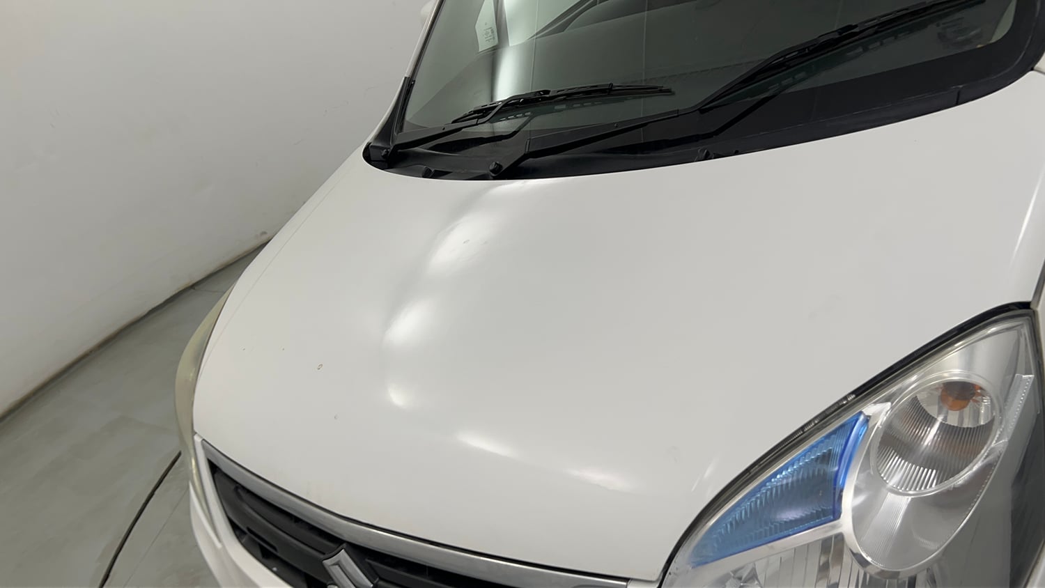 Used 2016 Maruti Suzuki Wagon R 1.0 VXI AMT Petrol Automatic dents MINOR SCRATCH