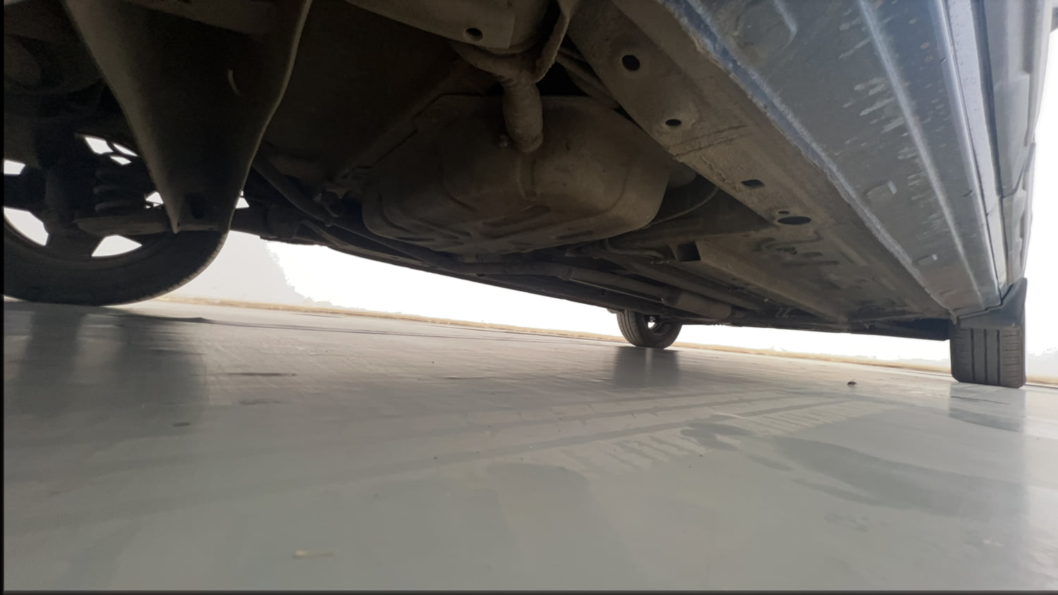 Used 2020 Renault Triber RXZ Petrol Manual extra REAR RIGHT UNDERBODY VIEW