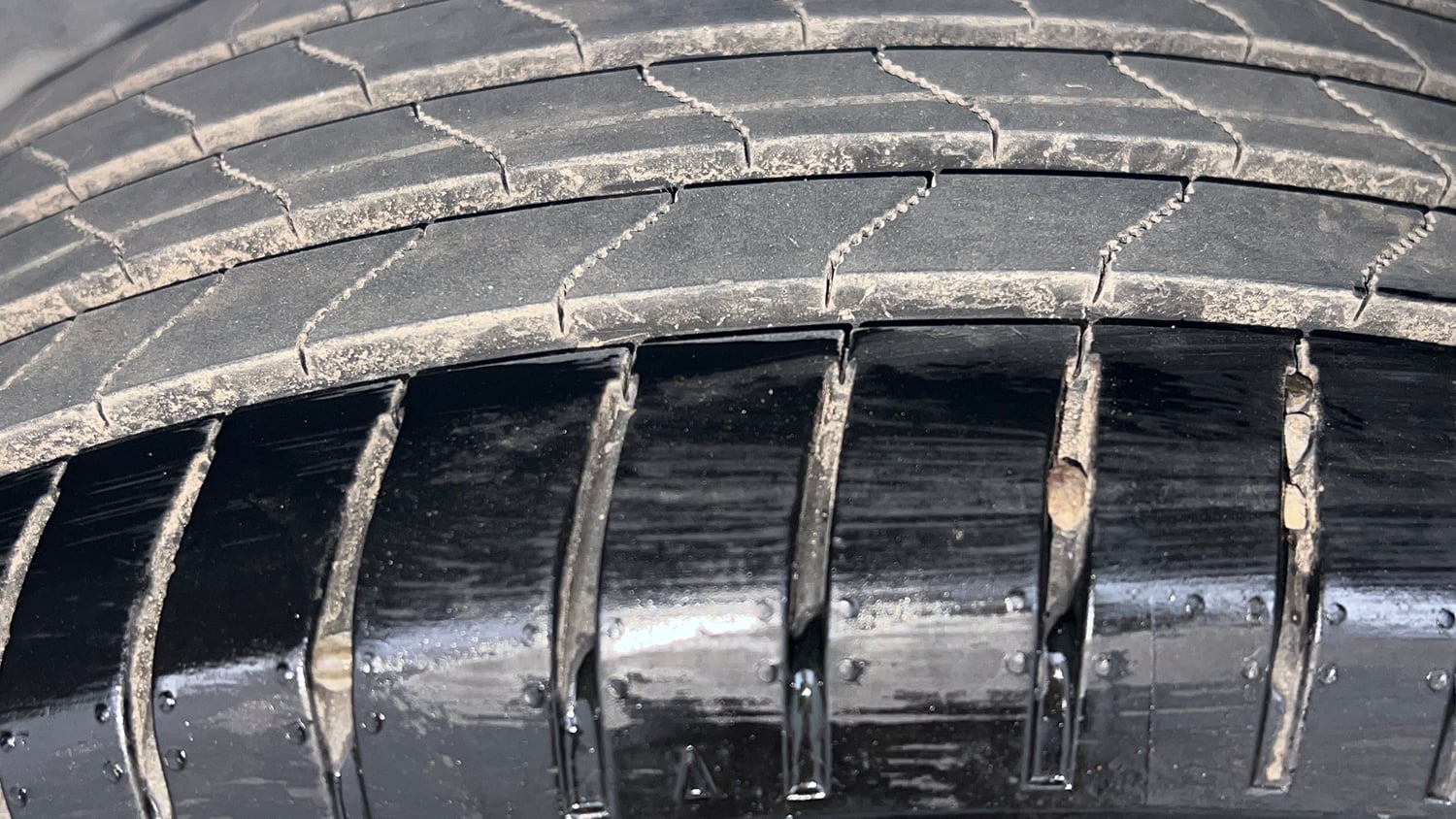 Used 2018 Hyundai Elite i20 Asta 1.2 Petrol Manual tyres LEFT REAR TYRE TREAD VIEW