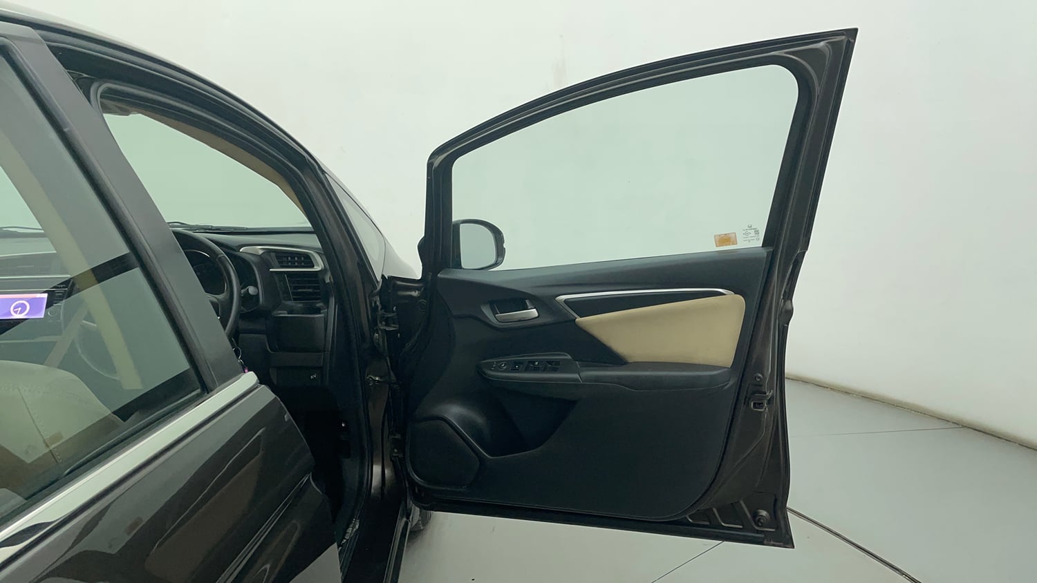 Used 2018 Honda Jazz V Petrol Petrol Manual interior RIGHT FRONT DOOR OPEN VIEW