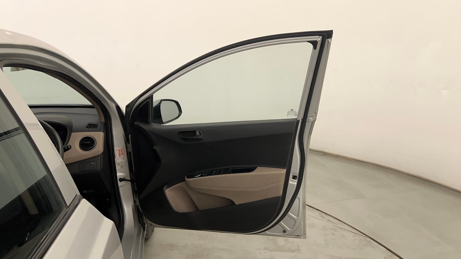 Used 2016 Hyundai Grand i10 Magna 1.2 Kappa VTVT Petrol Manual interior RIGHT FRONT DOOR OPEN VIEW