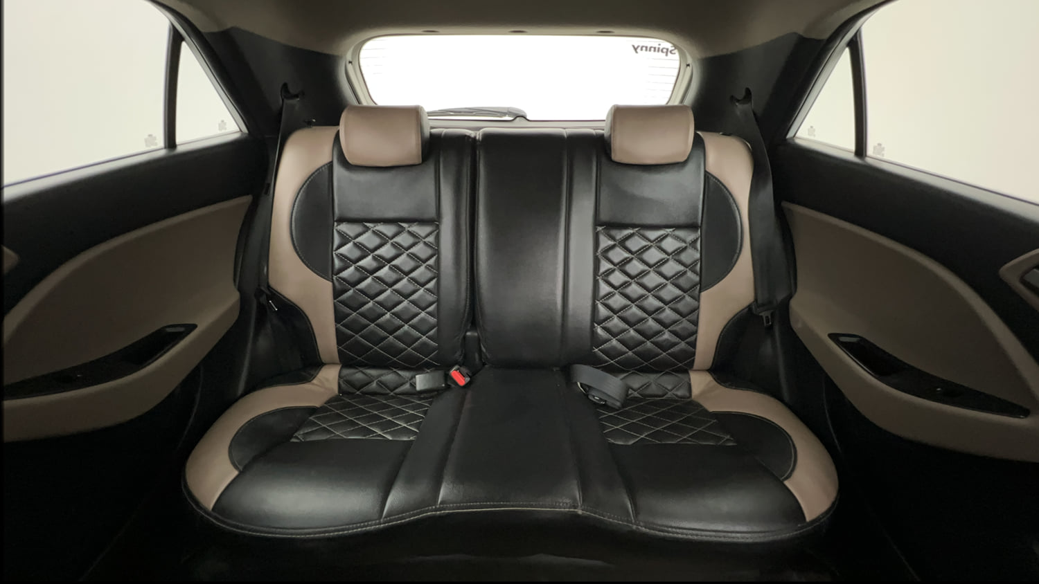 Used 2018 Hyundai Elite i20 Asta 1.2 (O) Petrol Manual interior REAR SEAT CONDITION VIEW