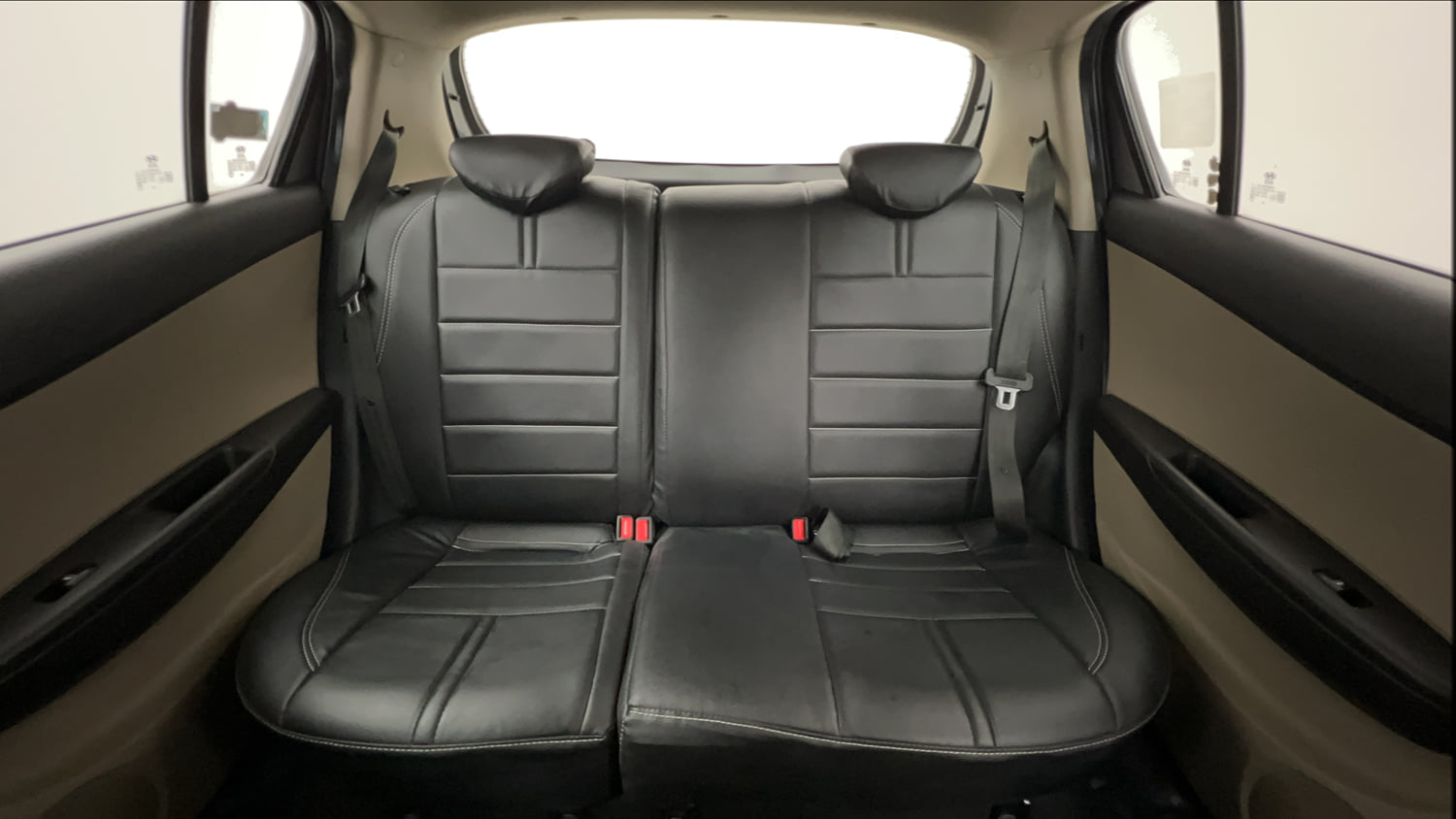 Used 2013 Hyundai i20 Sportz 1.2 Petrol Manual interior REAR SEAT CONDITION VIEW