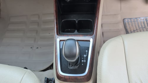Used 2018 Maruti Suzuki Dzire ZXi AMT Petrol Automatic interior GEAR  KNOB VIEW