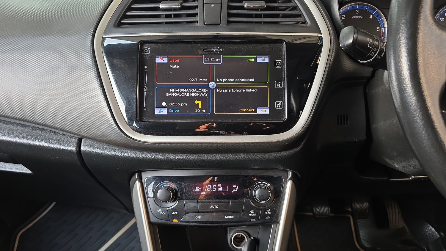 Used 2016 Maruti Suzuki S-Cross Zeta 1.3 Diesel Manual interior MUSIC SYSTEM & AC CONTROL VIEW