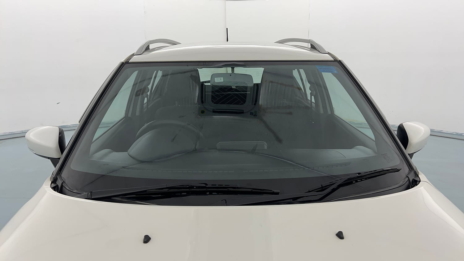 Used 2023 Maruti Suzuki Ignis Zeta 1.2 MT Petrol Manual exterior FRONT WINDSHIELD VIEW