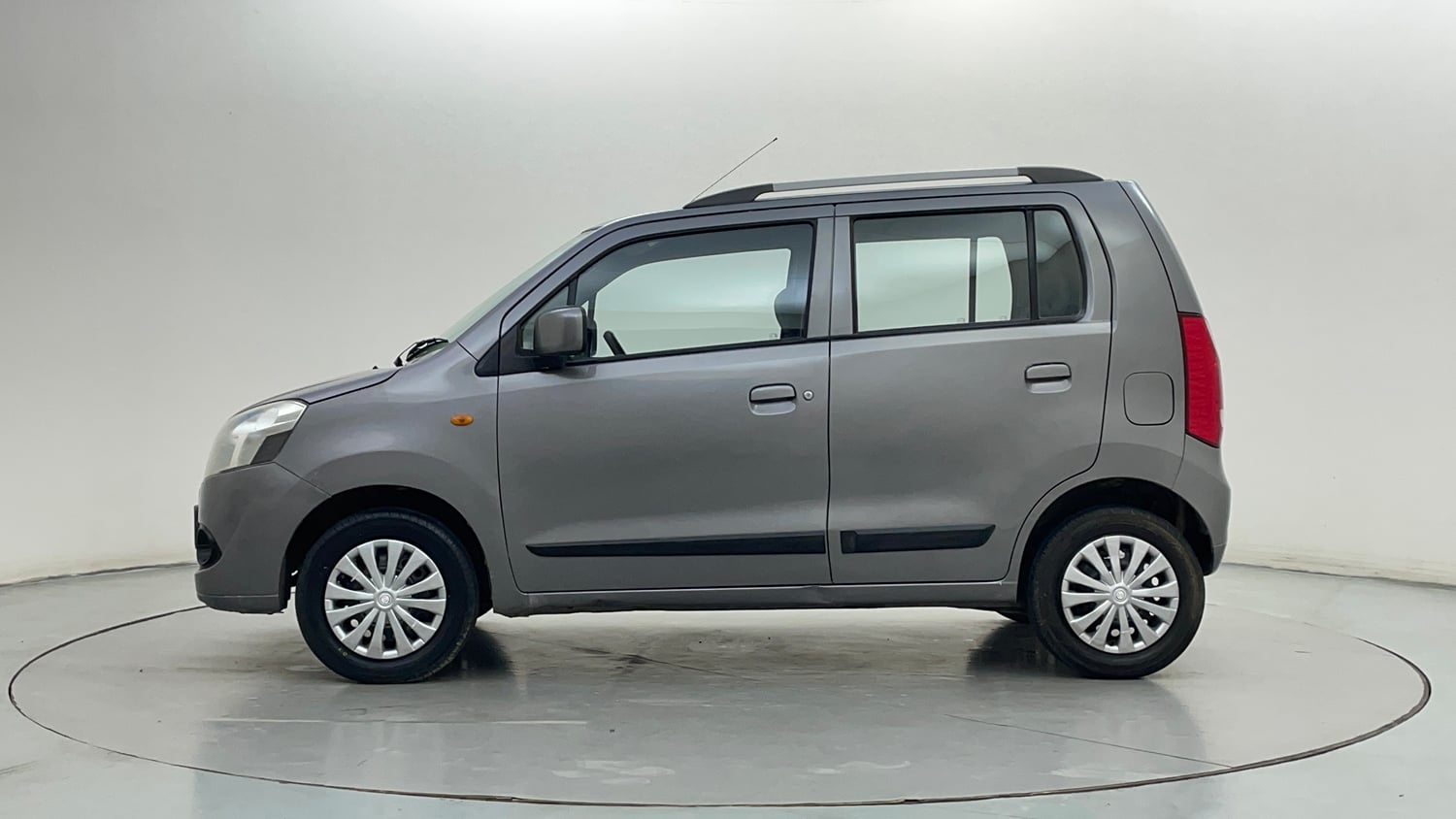 Used 2012 Maruti Suzuki Wagon R 1.0 VXi Petrol Manual exterior LEFT SIDE VIEW
