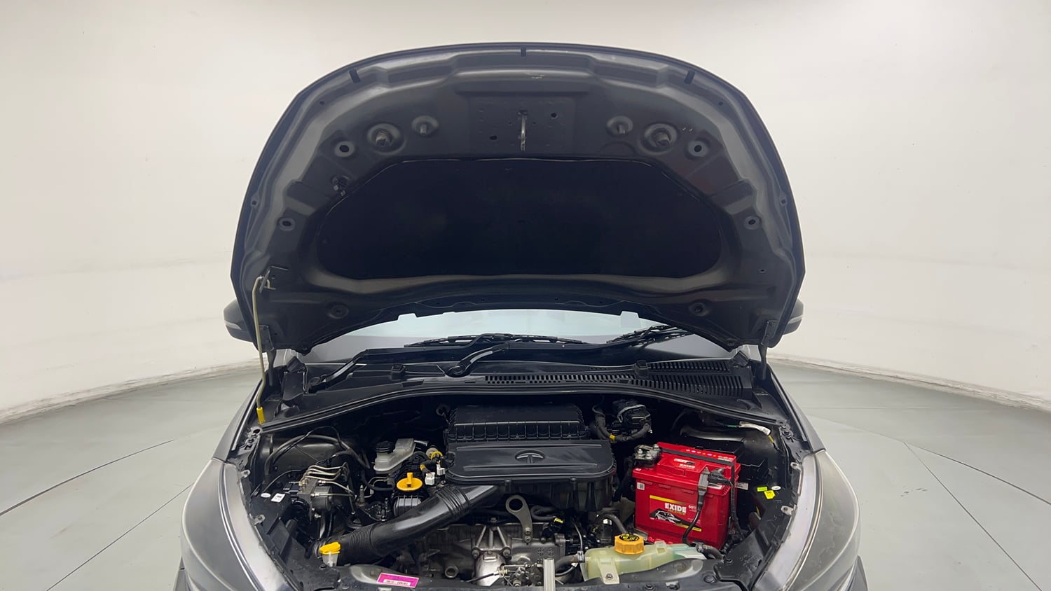 Used 2020 Tata Tiago XZA Plus Petrol Automatic engine ENGINE & BONNET OPEN FRONT VIEW