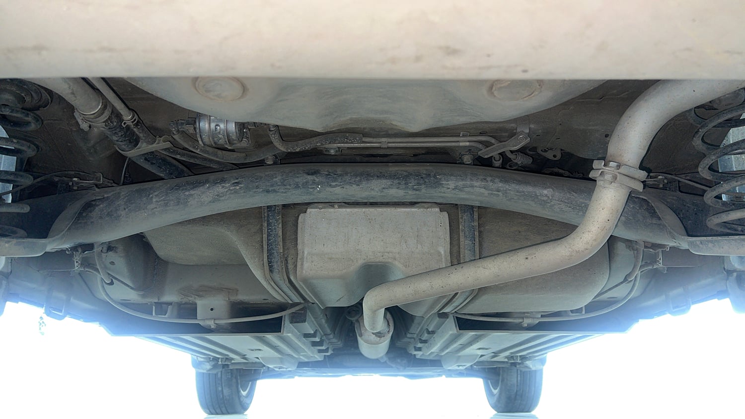 Used 2023 Maruti Suzuki Brezza ZXi Plus AT Petrol Automatic extra REAR UNDERBODY VIEW (TAKEN FROM REAR)