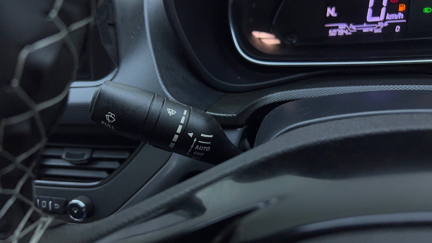 Used 2021 Tata Nexon XMA (S) Petrol Automatic top_features Rain sensing wipers