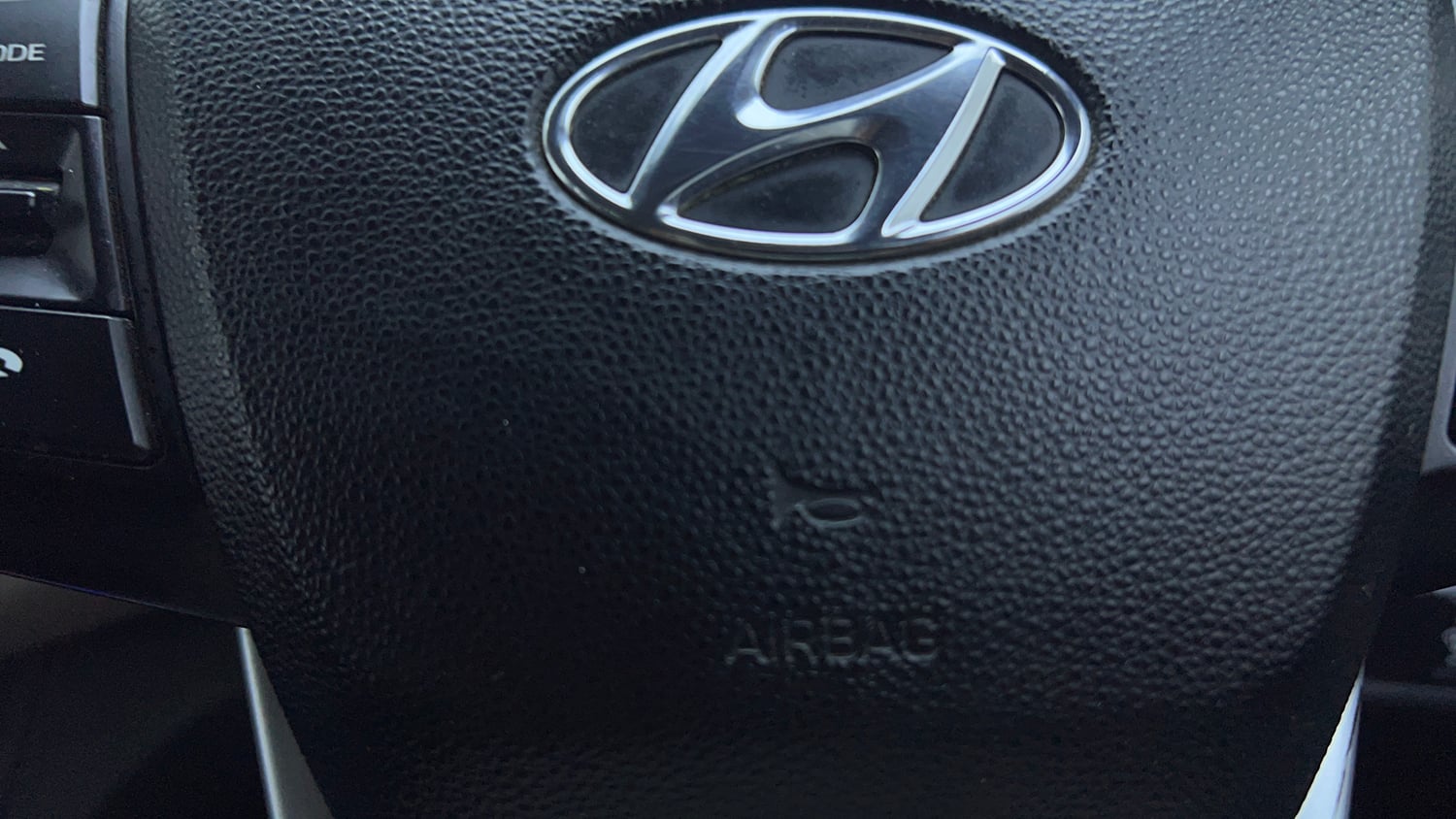 Used 2019 Hyundai Creta SX 1.6 AT Petrol Petrol Automatic top_features Airbags