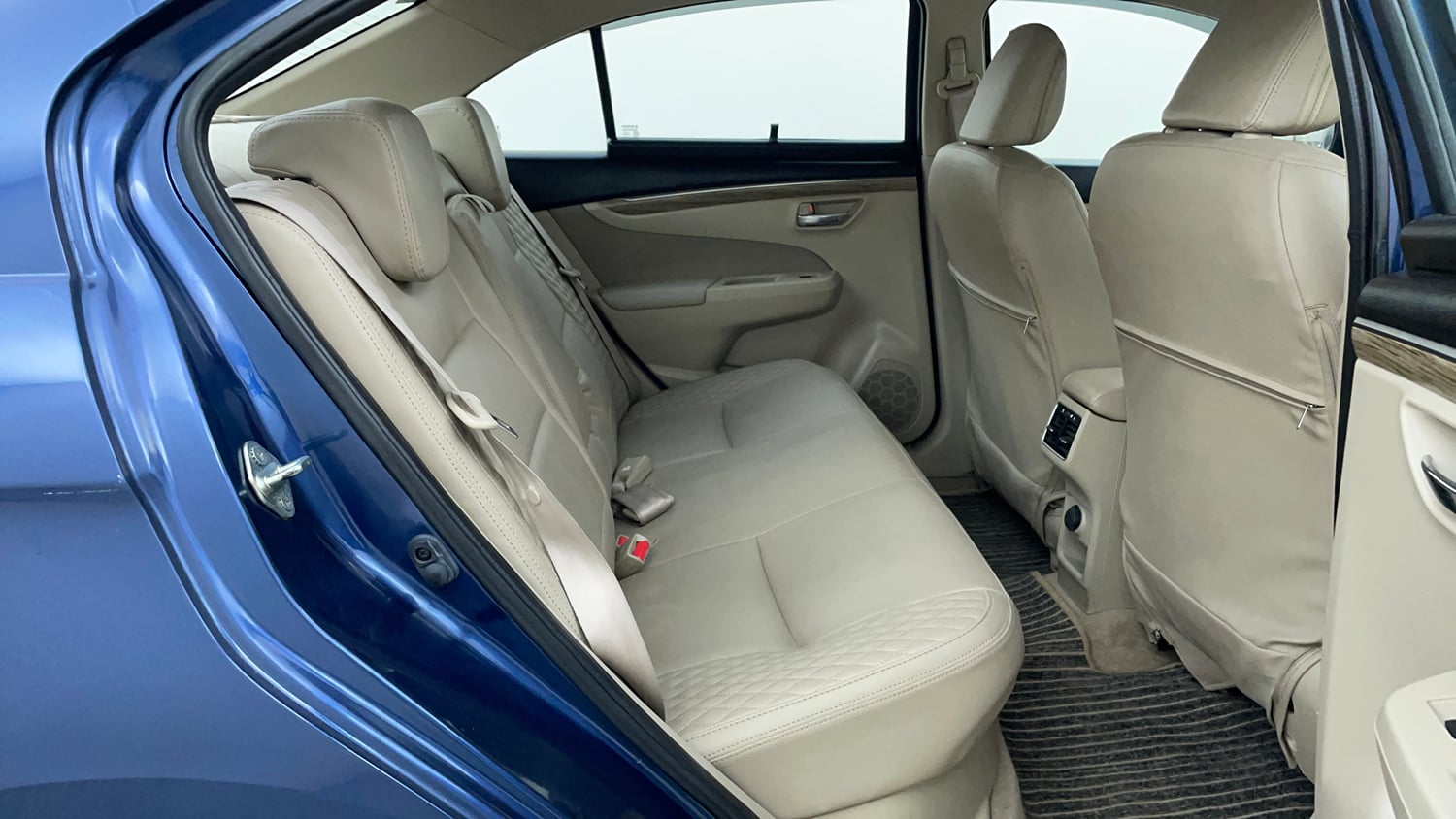 Used 2018 Maruti Suzuki Ciaz Zeta Hybrid 1.5 AT Petrol Automatic interior RIGHT SIDE REAR DOOR CABIN VIEW