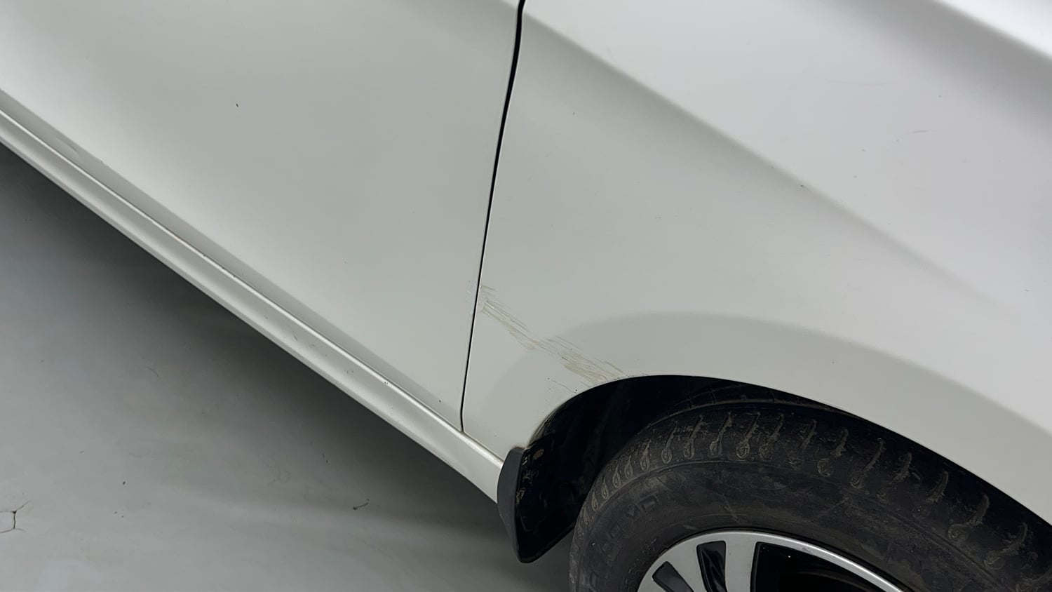 Used 2021 Tata Tiago XZ Petrol Manual dents MINOR SCRATCH